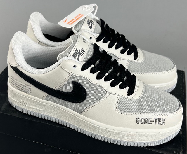 Women Air Force 1 069